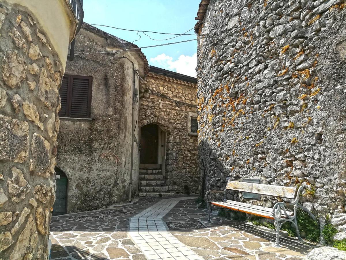 B&B Milleunapietra Romantic Guest House Ausonia Exteriör bild