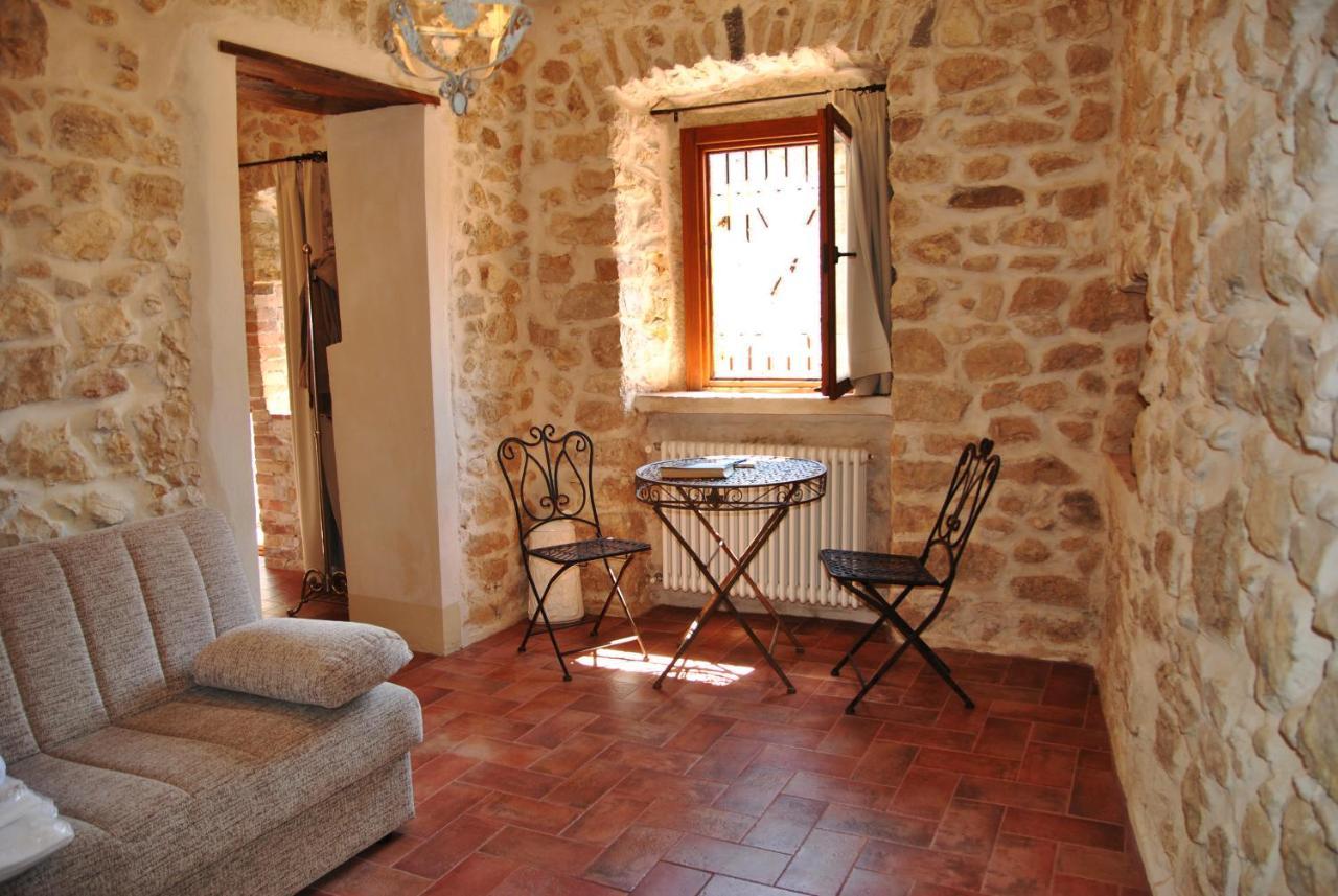 B&B Milleunapietra Romantic Guest House Ausonia Exteriör bild