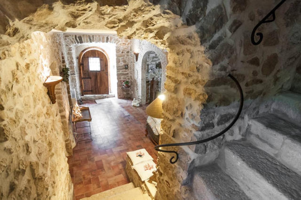 B&B Milleunapietra Romantic Guest House Ausonia Exteriör bild
