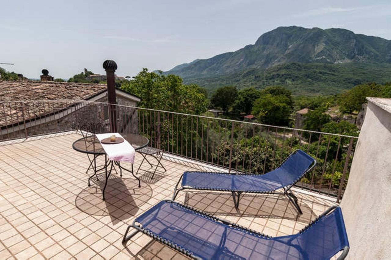 B&B Milleunapietra Romantic Guest House Ausonia Exteriör bild